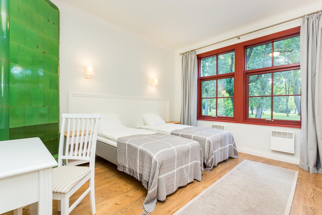 Vabaduse Apartments Пярну Екстериор снимка