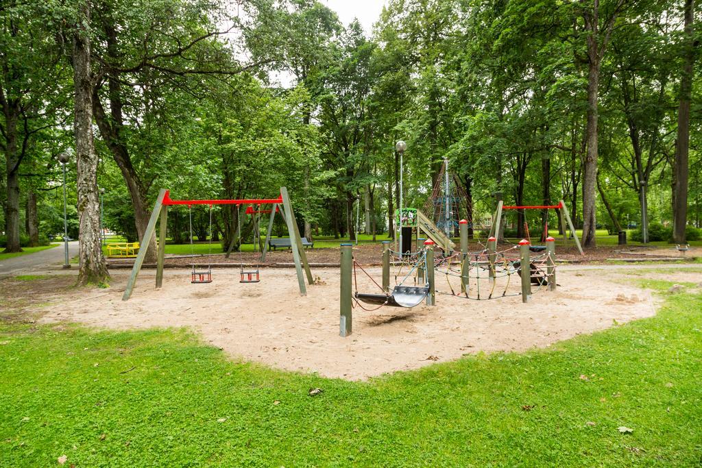 Vabaduse Apartments Пярну Екстериор снимка