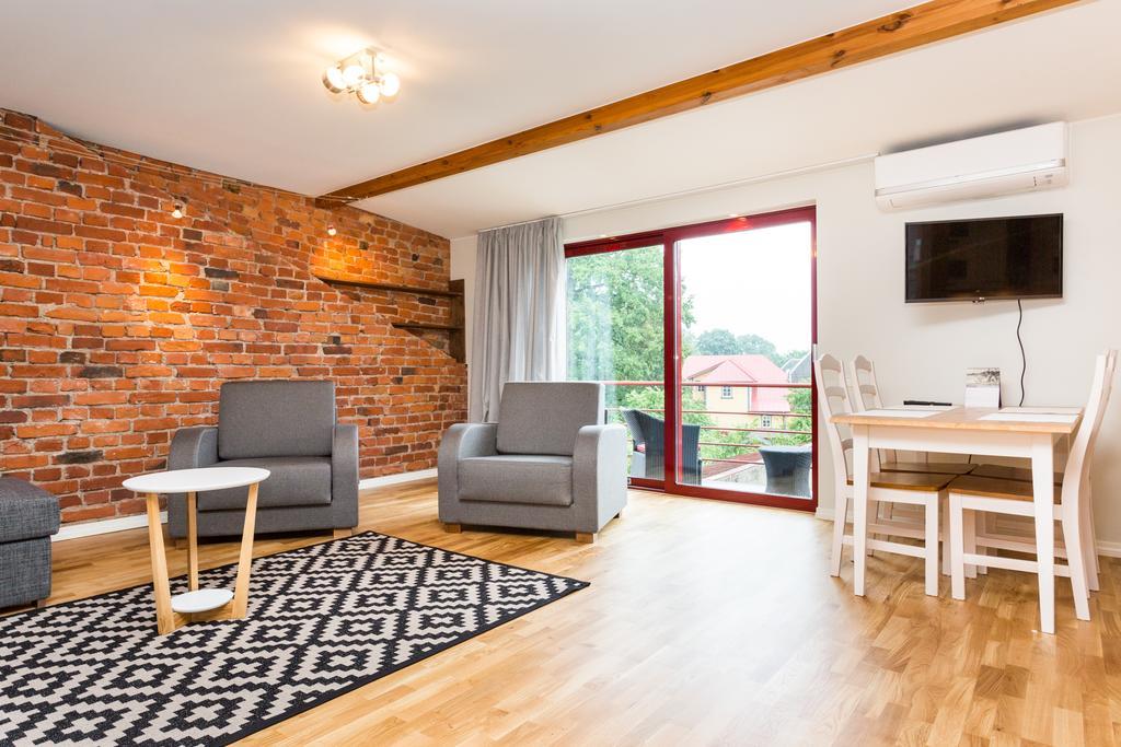 Vabaduse Apartments Пярну Екстериор снимка