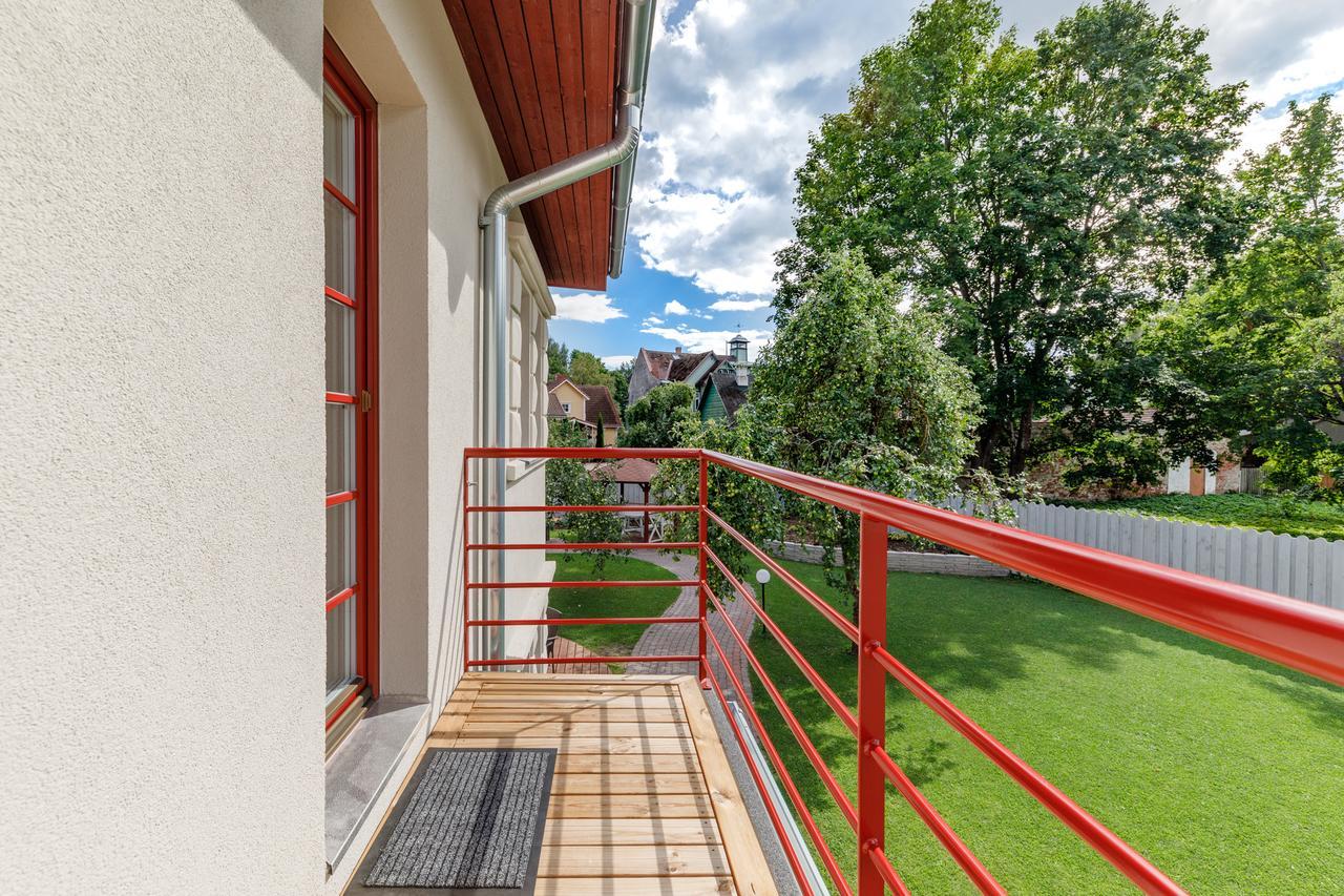Vabaduse Apartments Пярну Екстериор снимка