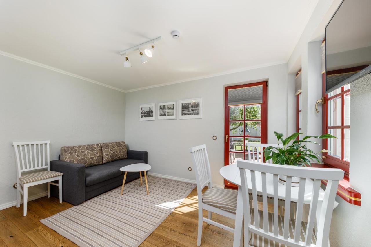 Vabaduse Apartments Пярну Екстериор снимка