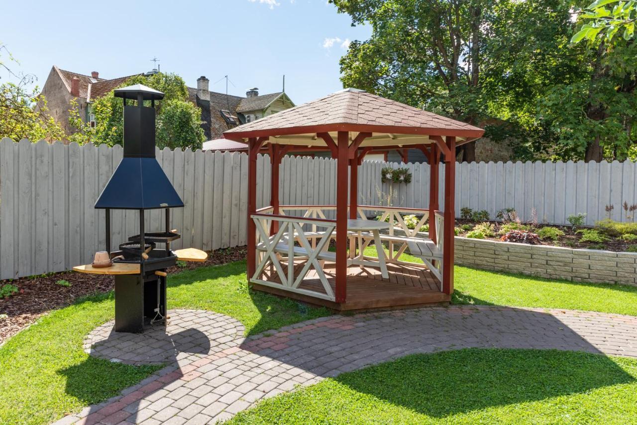 Vabaduse Apartments Пярну Екстериор снимка