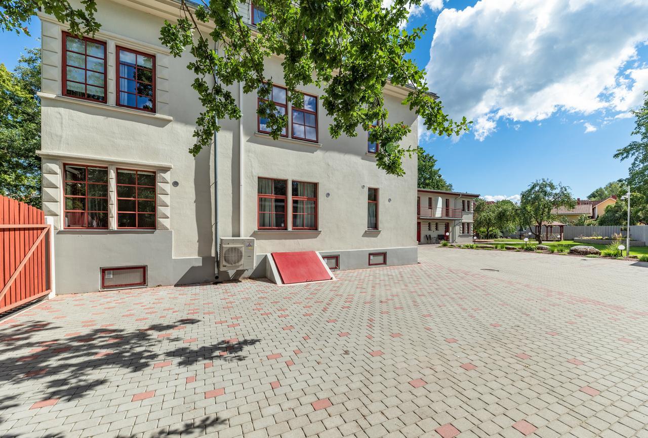 Vabaduse Apartments Пярну Екстериор снимка