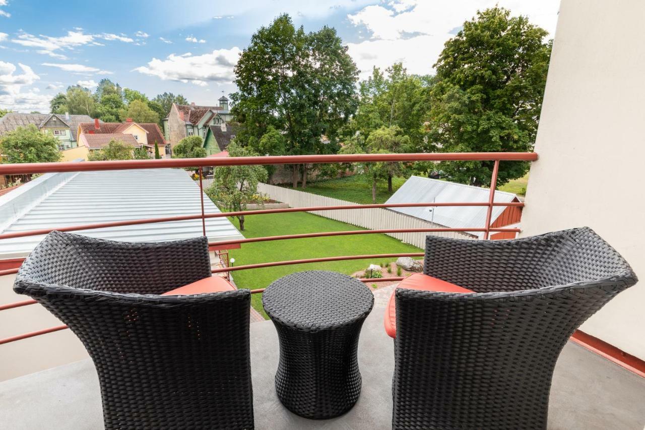 Vabaduse Apartments Пярну Екстериор снимка